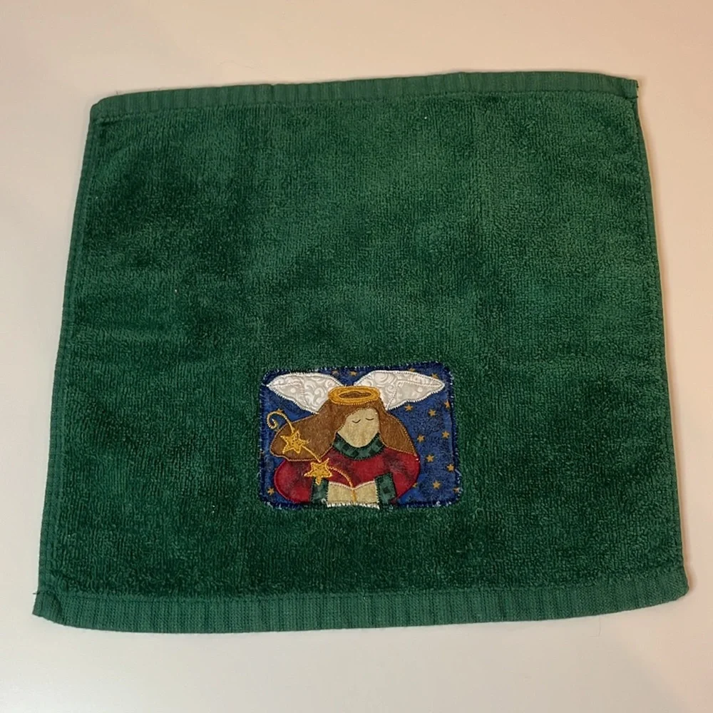 Dark Green Decorative Towel Set with Angel Adornment